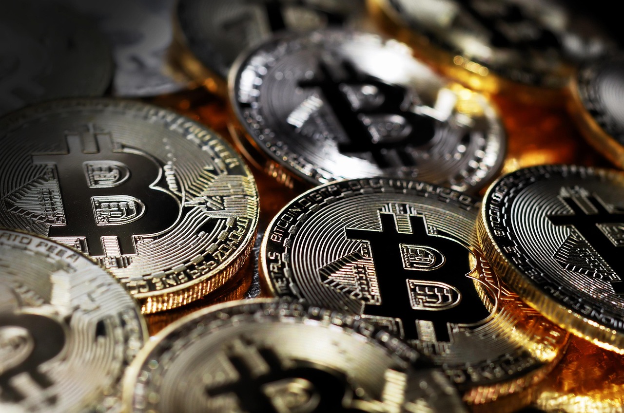 AI + Blockchain (DeAI) - HourlyMail24